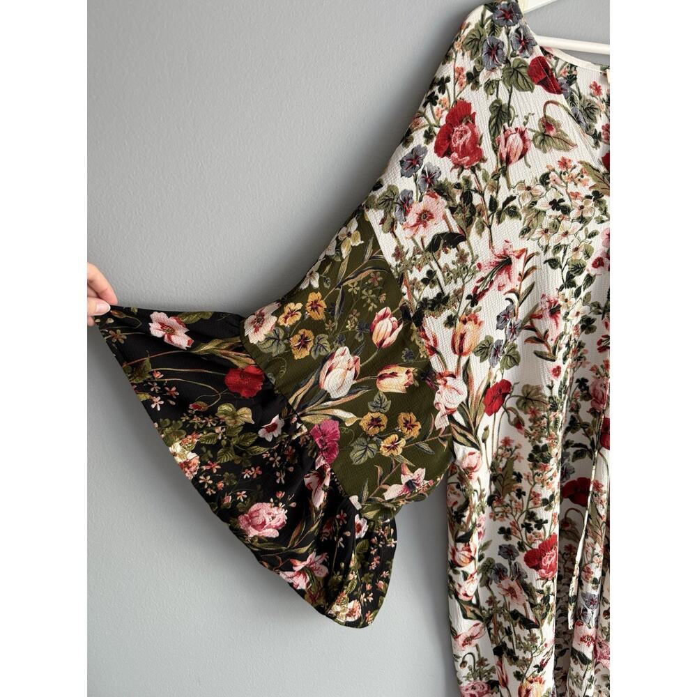 Umgee Floral Boho Tunic Top S/M Bell Sleeve Flowy Bohemian Blouse Cottagecore - Picture 4 of 6